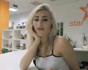 【欧美无码】horny blonde takes cock on exercise equipment in
